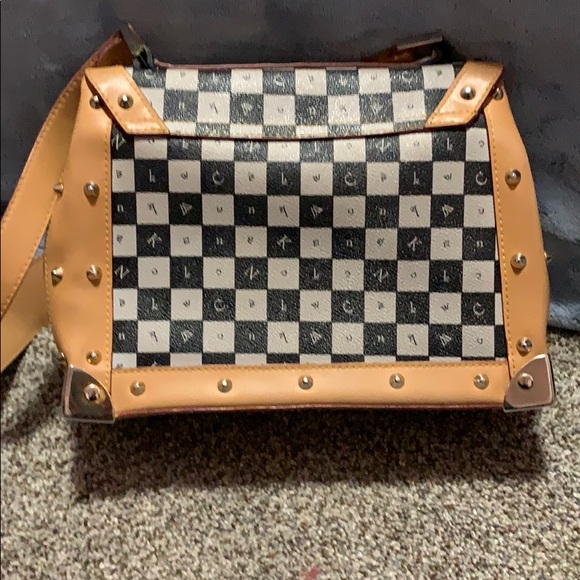 ❌SOLD ❌ CNKW handbag (real leather) - Picture 8 of 9